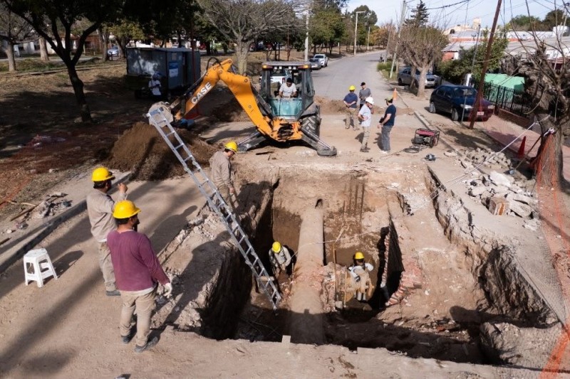 Cruz del Eje: Avanza una obra integral para modernizar el sistema de saneamiento y agua potable
