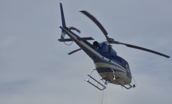 La Provincia reforzó la vigilancia aérea con helicóptero y aviones hidrantes ante el riesgo extremo de incendios